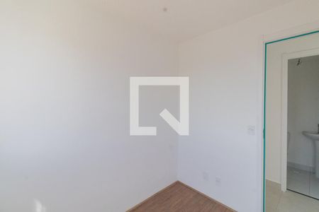 Quarto 1 de apartamento para alugar com 2 quartos, 32m² em Vila Carmosina, São Paulo