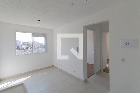 Sala/Cozinha de apartamento para alugar com 2 quartos, 32m² em Vila Carmosina, São Paulo