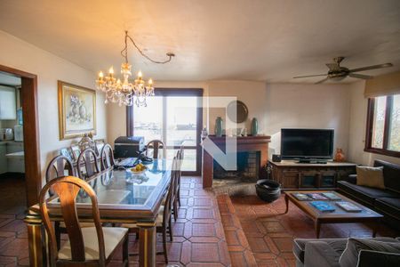 Sala de casa à venda com 3 quartos, 800m² em Vila Assunção, Porto Alegre