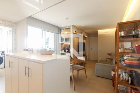 Sala  de apartamento à venda com 2 quartos, 66m² em Vila Azevedo, São Paulo