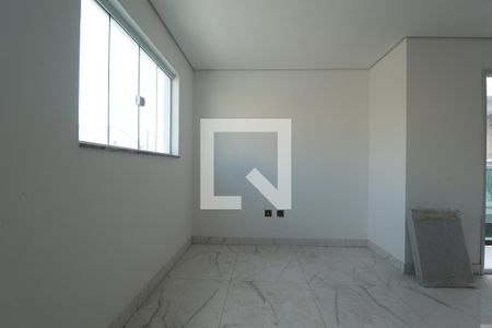 Sala de casa de condomínio à venda com 3 quartos, 129m² em Vila Metalúrgica, Santo André