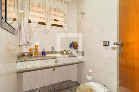 Lavabo de casa para alugar com 4 quartos, 195m² em Cambuci, São Paulo