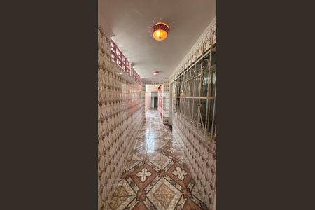 Corredor - Quintal de casa para alugar com 2 quartos, 150m² em Vila Camilópolis, Santo André