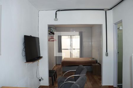 Sala/Cozinha de casa para alugar com 1 quarto, 30m² em Jardim Pinheirinho, Embu das Artes