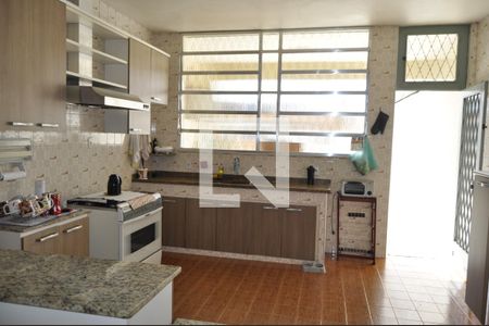 Casa à venda com 3 quartos, 386m² em Riachuelo, Rio de Janeiro