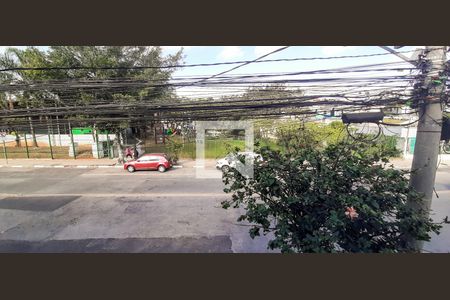 Vista da Sala de TV de casa à venda com 4 quartos, 100m² em Cidade das Flores, Osasco