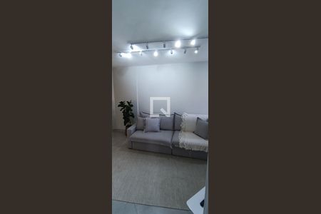 Sala de apartamento à venda com 2 quartos, 55m² em Jardim Monte Alegre, Taboão da Serra