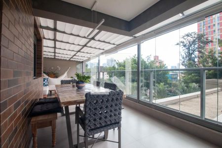 Varanda de apartamento à venda com 2 quartos, 122m² em Alto da Boa Vista, São Paulo