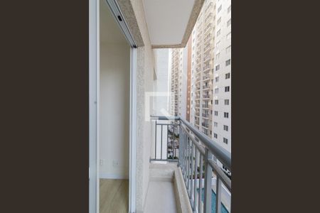 Varanda Sala/Cozinha de apartamento para alugar com 2 quartos, 36m² em Cidade Patriarca, São Paulo