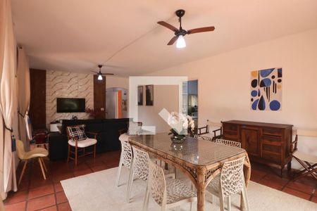 Sala de casa para alugar com 4 quartos, 600m² em Jardim Virginia, Guarujá