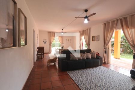 Sala de casa para alugar com 4 quartos, 600m² em Jardim Virginia, Guarujá