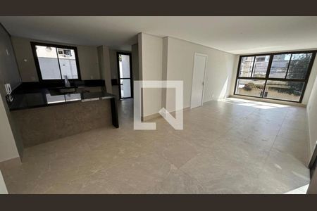 Casa à venda com 3 quartos, 200m² em Santa Rosa, Belo Horizonte