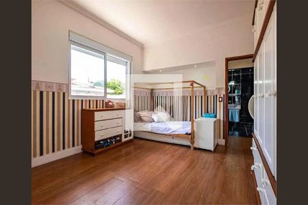 Casa à venda com 4 quartos, 300m² em Jardim das Bandeiras, São Paulo