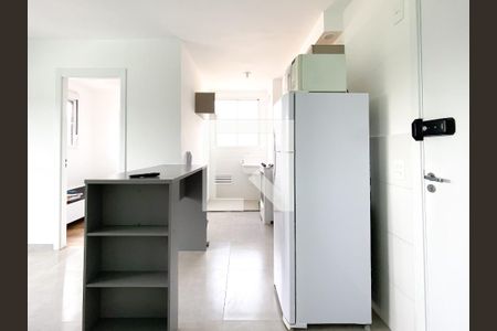 Sala/Cozinha de apartamento à venda com 2 quartos, 37m² em Vila Butantã, São Paulo