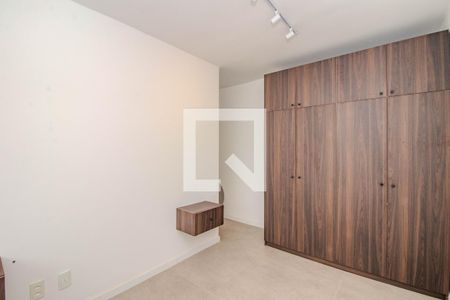 Quarto 2 de apartamento para alugar com 2 quartos, 50m² em Humaitá, Porto Alegre