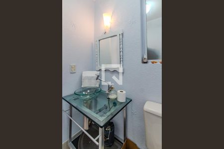 Lavabo de apartamento para alugar com 2 quartos, 100m² em Cristal, Porto Alegre