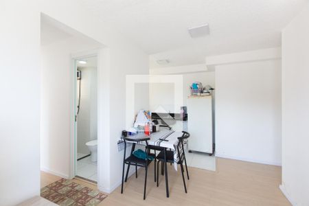 Sala de apartamento para alugar com 2 quartos, 41m² em Jardim Helian, São Paulo