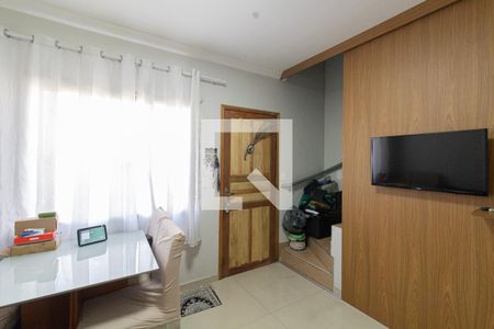 Sala de casa de condomínio à venda com 2 quartos, 72m² em Parada Xv de Novembro, São Paulo