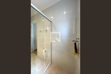 Banheiro da Suíte de casa à venda com 4 quartos, 195m² em Jardim Santo Elias, São Paulo