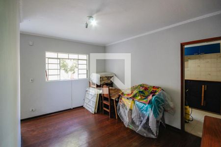 Sala da Edícula de casa para alugar com 4 quartos, 390m² em Piqueri, São Paulo