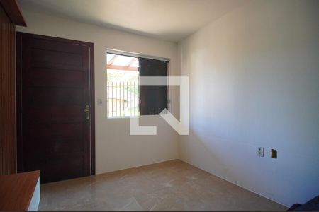 Sala de casa de condomínio à venda com 2 quartos, 100m² em Boa Vista, Novo Hamburgo