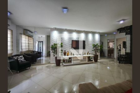 Sala de casa à venda com 4 quartos, 246m² em Vila Isabel, Rio de Janeiro