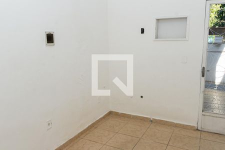 Casa para alugar com 1 quarto, 55m² em Campo Grande, Rio de Janeiro