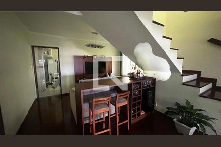 Casa à venda com 4 quartos, 200m² em Jardim Sonia, São Paulo