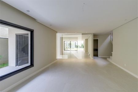 Casa à venda com 4 quartos, 350m² em Granja Julieta, São Paulo