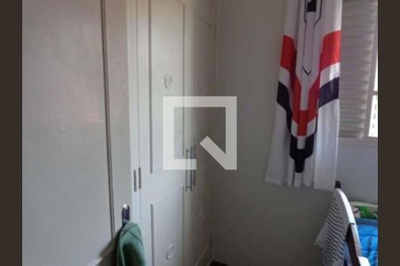 Casa à venda com 3 quartos, 180m² em Vila Santo Estefano, São Paulo