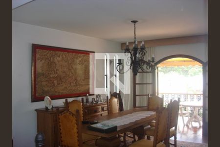 Casa à venda com 3 quartos, 325m² em Vila Sonia, São Paulo