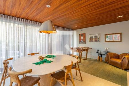 Apartamento à venda com 2 quartos, 220m² em Moema, São Paulo