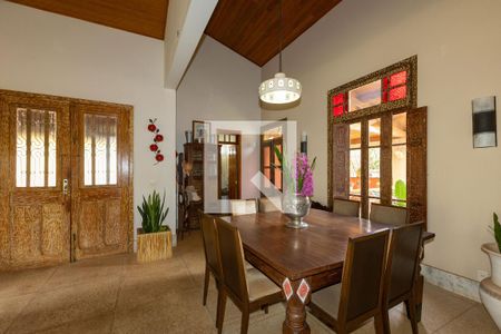 Sala de Jantar de casa de condomínio à venda com 4 quartos, 500m² em Retiro do Chale, Brumadinho