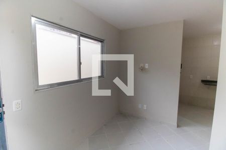 Sala de casa de condomínio para alugar com 1 quarto, 45m² em Engenho do Mato, Niterói