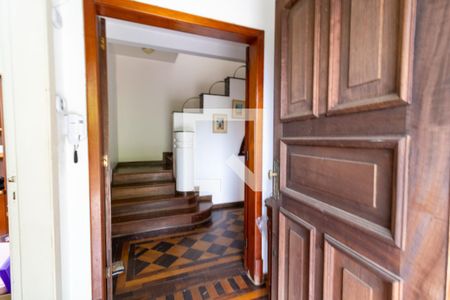 Entrada de casa para alugar com 4 quartos, 600m² em Cristal, Porto Alegre