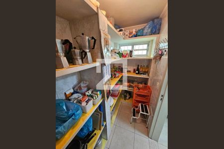 Casa à venda com 4 quartos, 324m² em Jardim Guanca, São Paulo