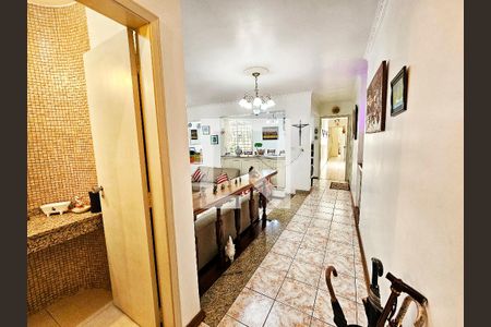 Casa à venda com 4 quartos, 324m² em Jardim Guanca, São Paulo