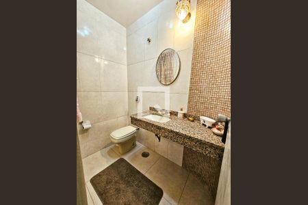 Casa à venda com 4 quartos, 324m² em Jardim Guanca, São Paulo