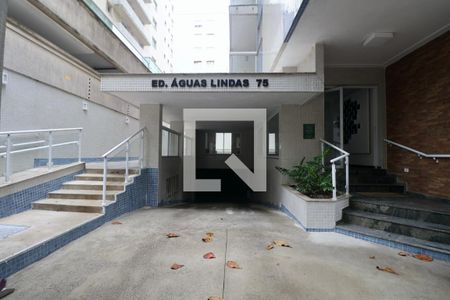 Fachada de apartamento para alugar com 4 quartos, 100m² em Centro, Guarujá