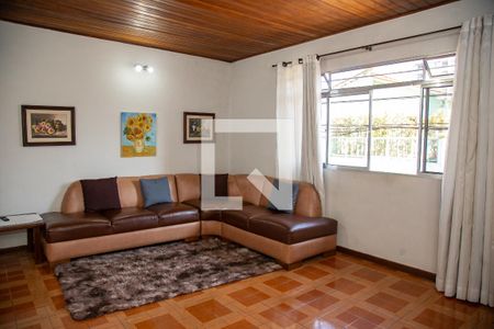 Sala 1 de casa para alugar com 3 quartos, 150m² em Jardim Aeroporto, São Paulo