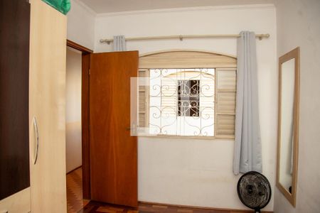 Quarto 1 de casa para alugar com 3 quartos, 150m² em Jardim Aeroporto, São Paulo