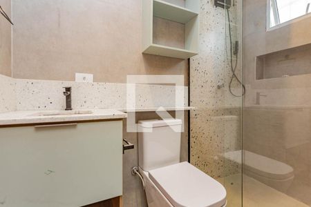 Banheiro de kitnet/studio para alugar com 1 quarto, 30m² em Aclimação, São Paulo