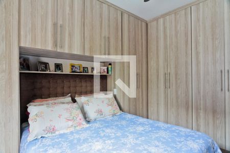 Quarto 2 de casa à venda com 4 quartos, 214m² em Vila Palmeiras, São Paulo