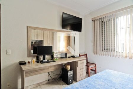 Quarto 2 de casa à venda com 4 quartos, 214m² em Vila Palmeiras, São Paulo