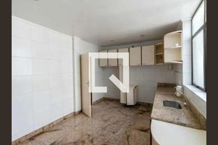 Apartamento à venda com 4 quartos, 215m² em Santo Antônio, Belo Horizonte