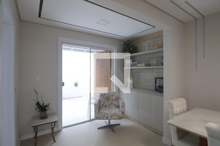 Sala de casa de condomínio à venda com 3 quartos, 120m² em Fátima, Canoas