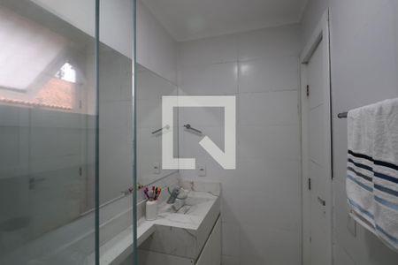 Banheiro de casa de condomínio à venda com 3 quartos, 120m² em Fátima, Canoas