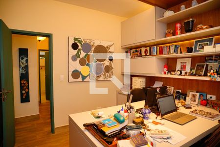 Quarto 2 de casa de condomínio à venda com 4 quartos, 860m² em Pendotiba, Niterói