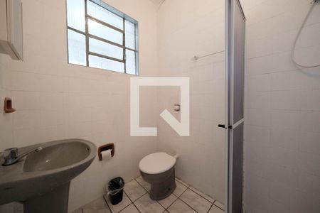 Banheiro de casa para alugar com 1 quarto, 45m² em Jardim Nordeste, São Paulo