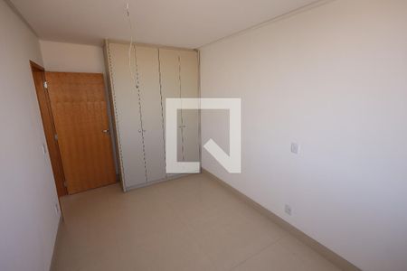Quarto 2 de apartamento para alugar com 3 quartos, 75m² em Jardim América, Goiânia